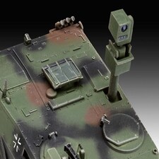 Revell Dutch Spahwagen Fennek Model Set (1:72 Scale) thumbnail 4