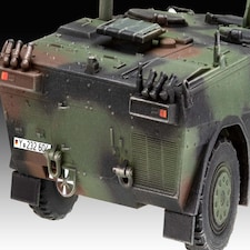 Revell Dutch Spahwagen Fennek Model Set (1:72 Scale) thumbnail 5
