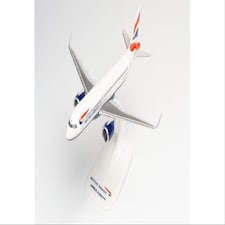 Herpa Wings Snapfit Kit Airbus A320neo British Airways G-TTNA (1:200)