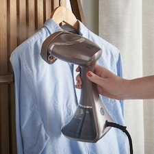 Russell Hobbs Steam Genie Aroma Hand Held Garment Steamer thumbnail 5