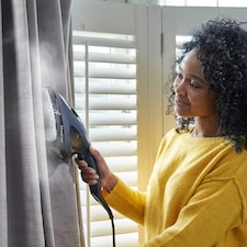 Russell Hobbs Steam Genie 2in1 Handheld Garment Steamer thumbnail 5