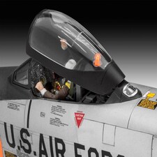 Revell US North American F-86D Dog Sabre (1:48 Scale) thumbnail 3