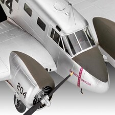 Revell US Beechcraft Model 18 Kit (1:48 Scale) thumbnail 3