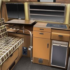 Revell Volkswagen T2 Camper easy-click Kit (1:24 Scale) thumbnail 3