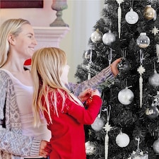 Yaheetech Artificial Christmas Tree with Foldable Stand thumbnail 5