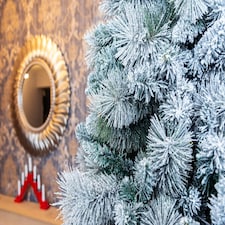 7FT Frosted Snowy Boulder Pine Helsinki Fir Green Tips Bushy Artificial Plain Christmas Tree | White | White | 7ft thumbnail 9